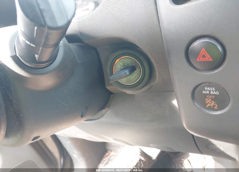 2005 NISSAN PATHFINDER LE VIN: 5N1AR18UX5C782168