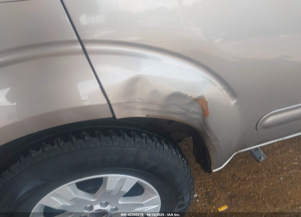 2005 NISSAN PATHFINDER LE VIN: 5N1AR18UX5C782168