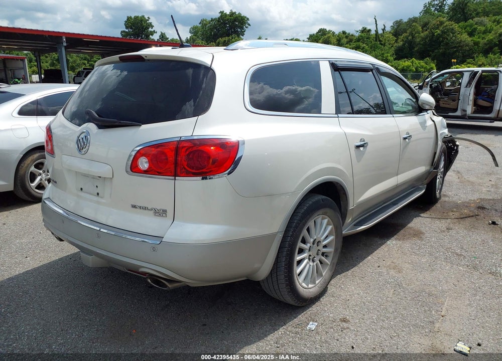 2011 BUICK ENCLAVE 1XL VIN: 5GAKRBED4BJ402141