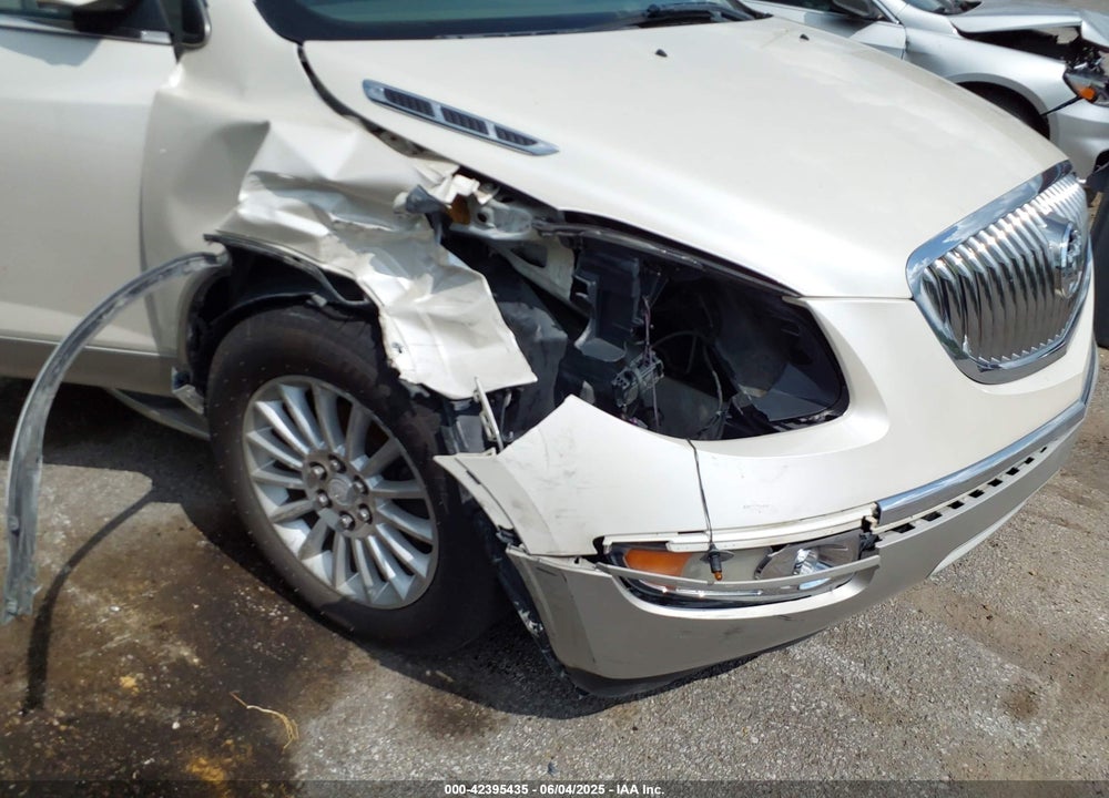 2011 BUICK ENCLAVE 1XL VIN: 5GAKRBED4BJ402141