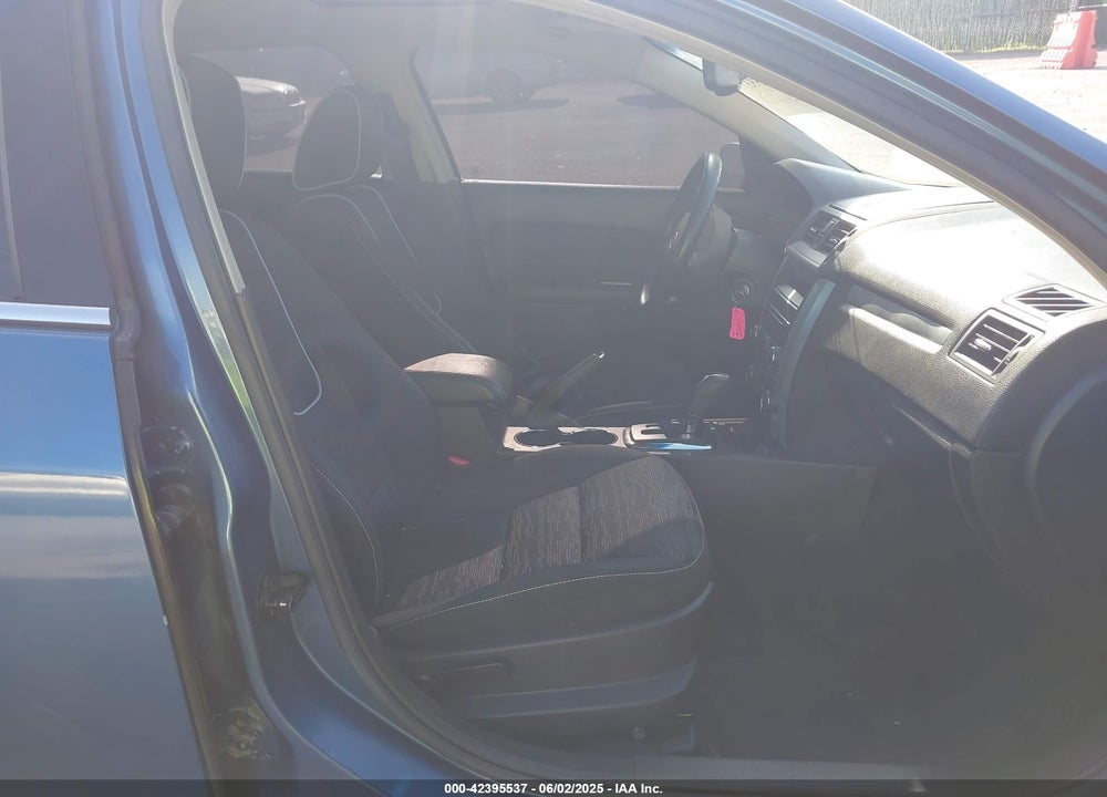 2010 FORD FUSION VIN: 3FAHP0HA5AR370380