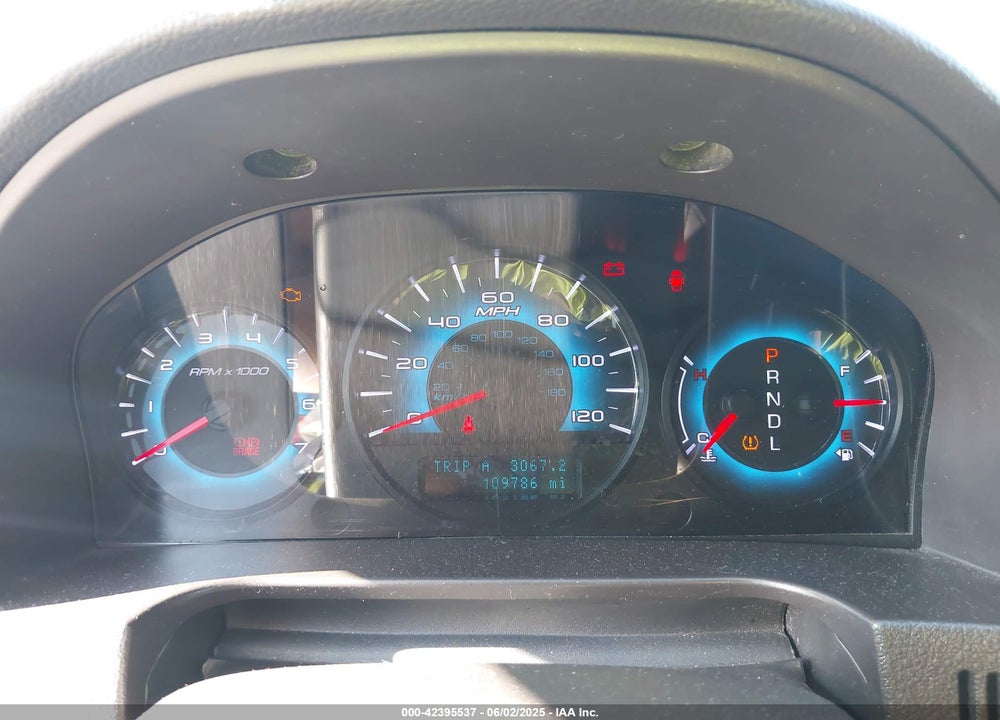 2010 FORD FUSION VIN: 3FAHP0HA5AR370380