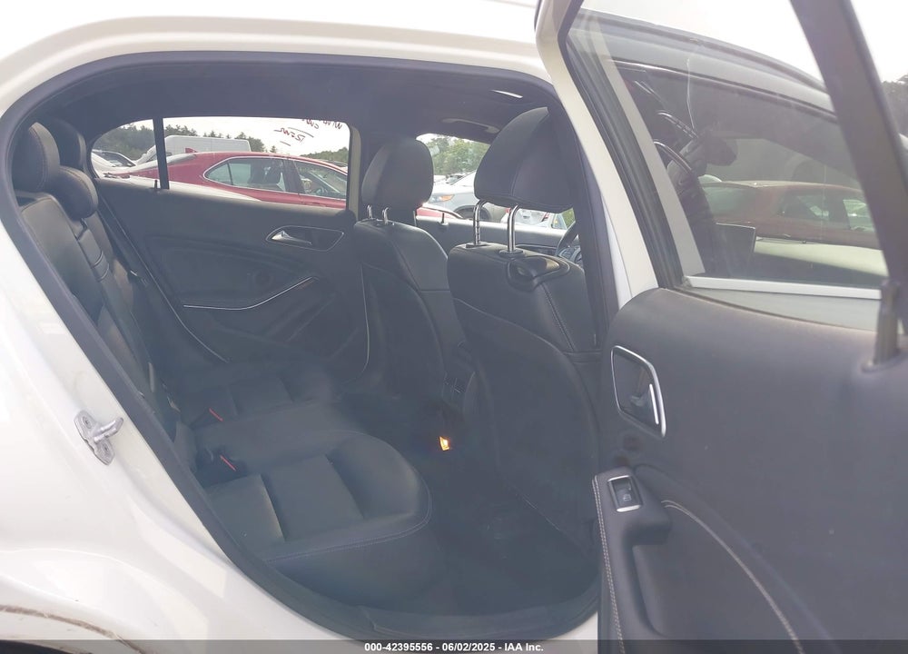 2016 MERCEDES-BENZ GLA-CLASS VIN: WDCTG4GB9GJ201787