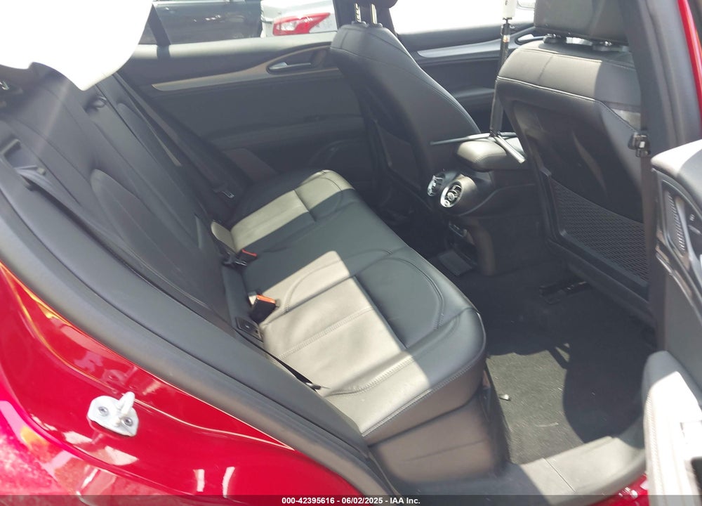 2024 ALFA ROMEO STELVIO VIN: ZASPAKBNXR7D80427