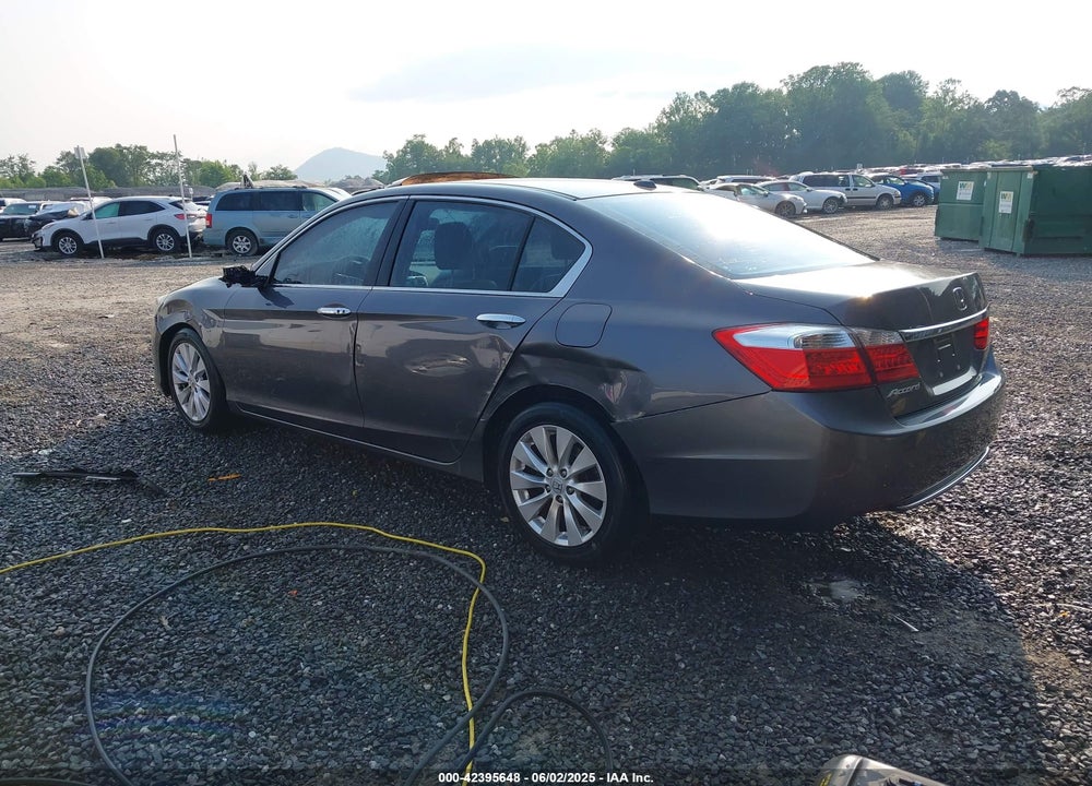 2013 HONDA ACCORD VIN: 1HGCR2F81DA117650