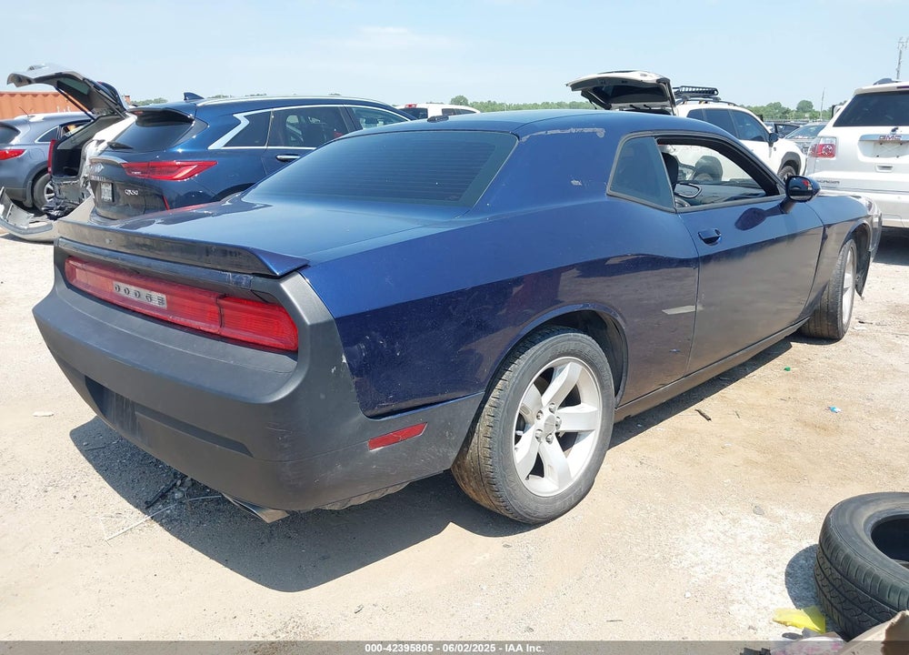 2013 DODGE CHALLENGER VIN: 2C3CDYAG7DH724589