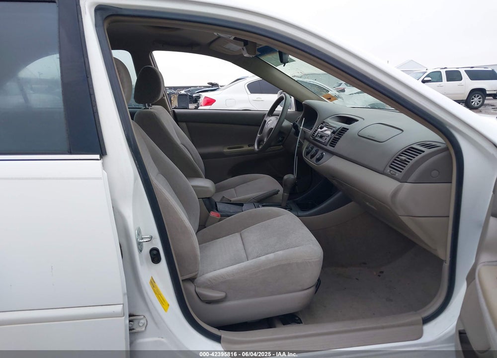 2004 TOYOTA CAMRY VIN: 4T1BE30K44U358449