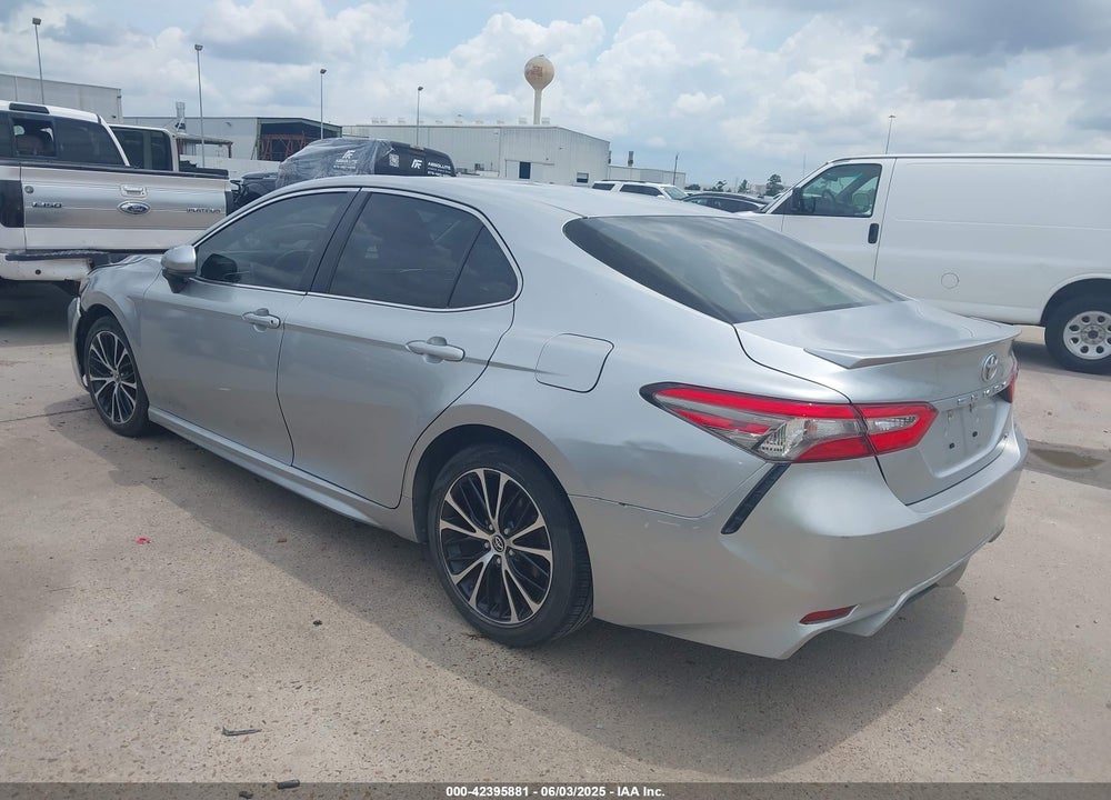 2018 TOYOTA CAMRY VIN: JTNB11HK5J3031077