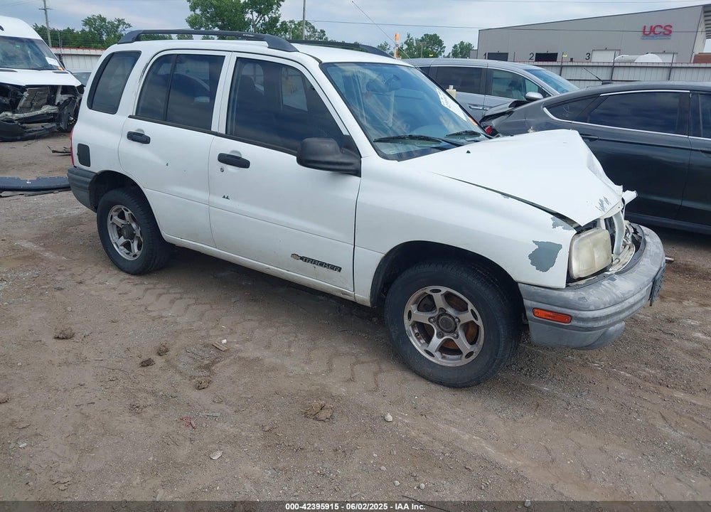 1999 CHEVROLET TRACKER VIN: 2CNBE13C6X6925210