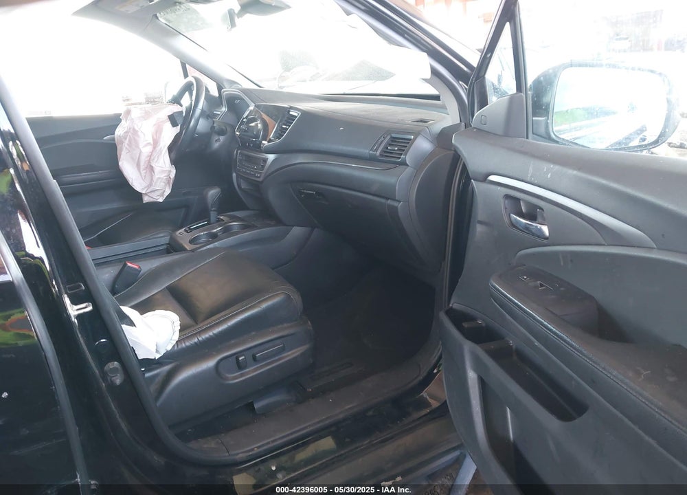 2019 HONDA PILOT VIN: 5FNYF6H54KB084820