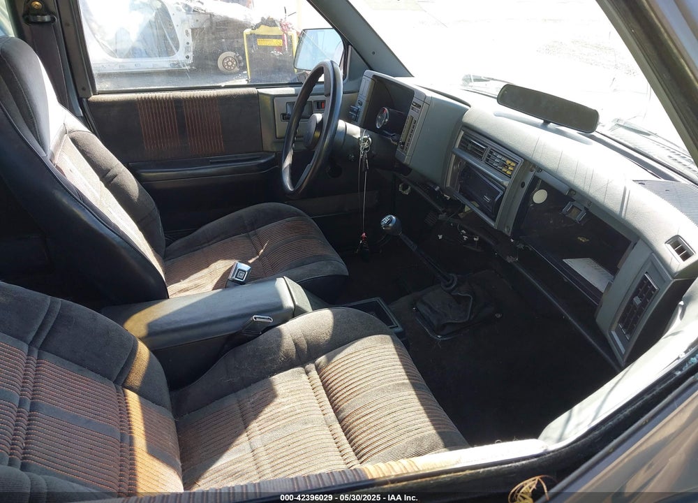 1991 CHEVROLET S TRUCK S10 VIN: 1GCCS19R8M8292311