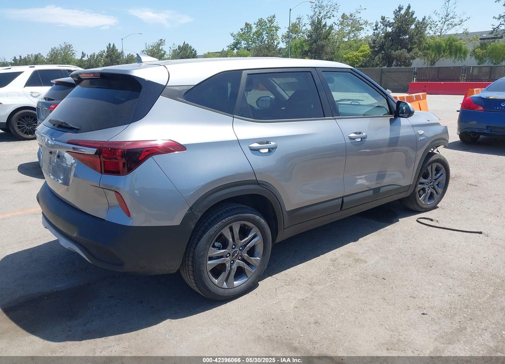2023 KIA SELTOS LX VIN: KNDEPCAA3P7370676
