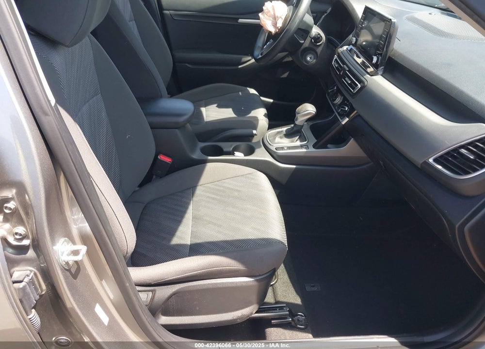 2023 KIA SELTOS LX VIN: KNDEPCAA3P7370676