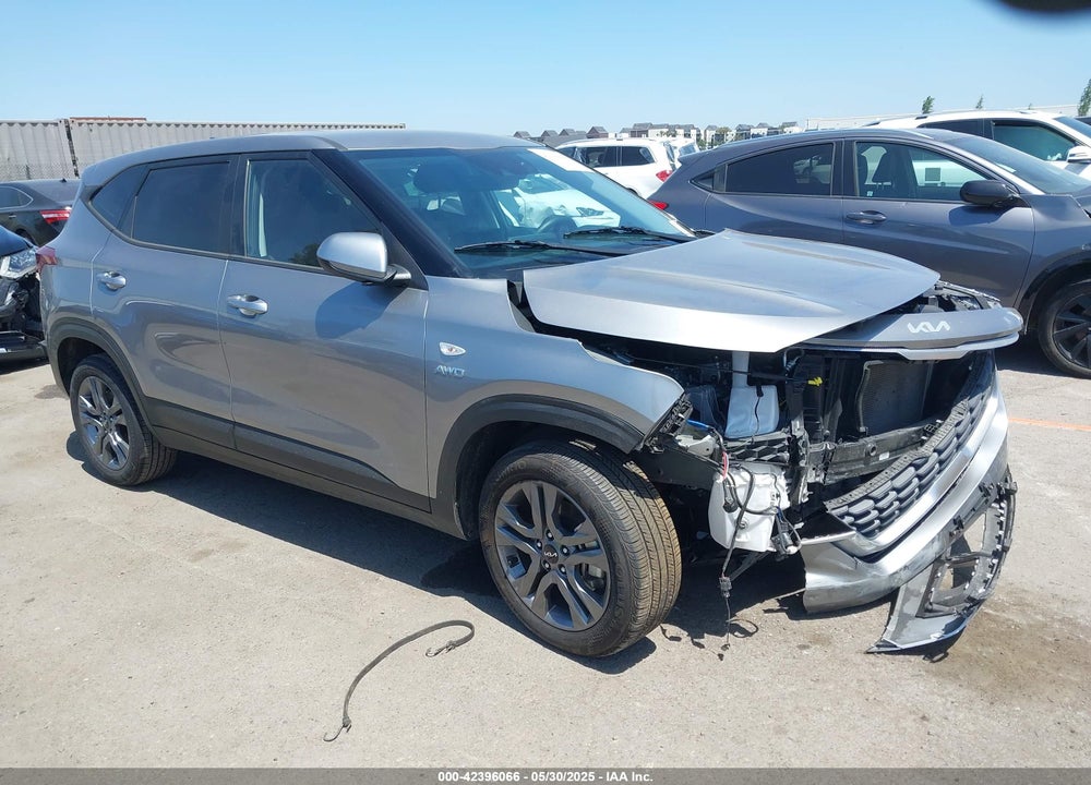 2023 KIA SELTOS LX VIN: KNDEPCAA3P7370676