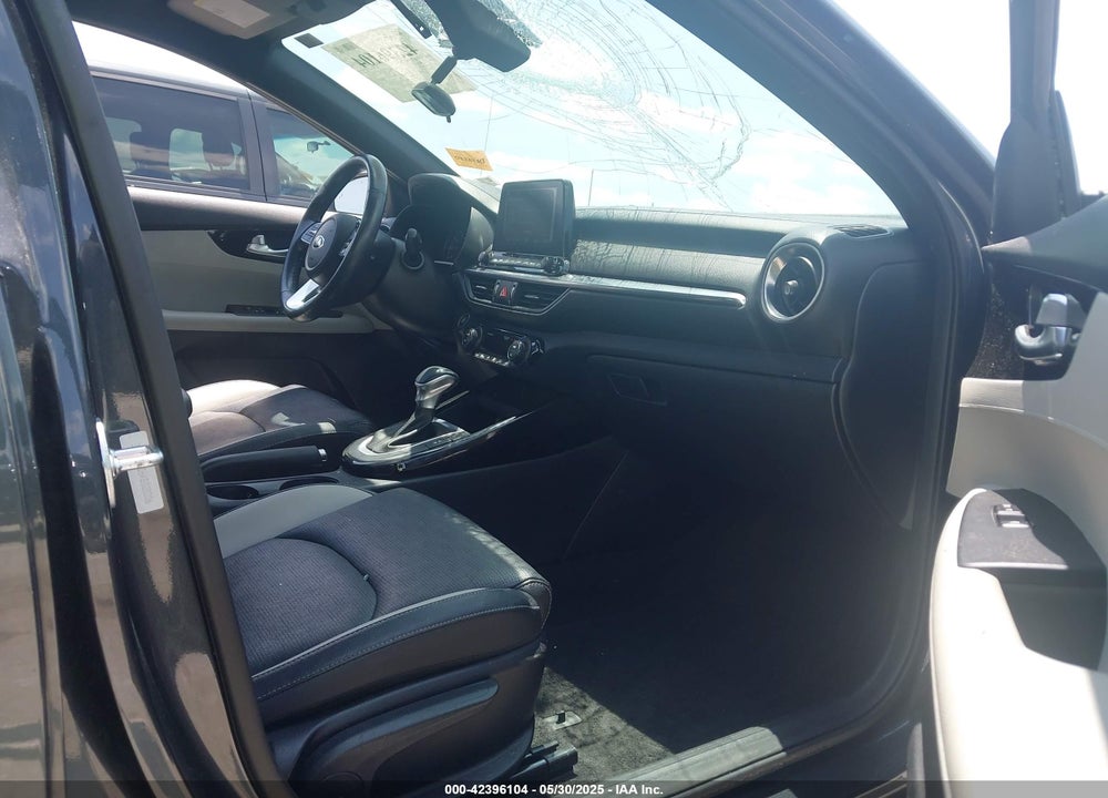 2019 KIA FORTE EX VIN: 3KPF54AD6KE028206