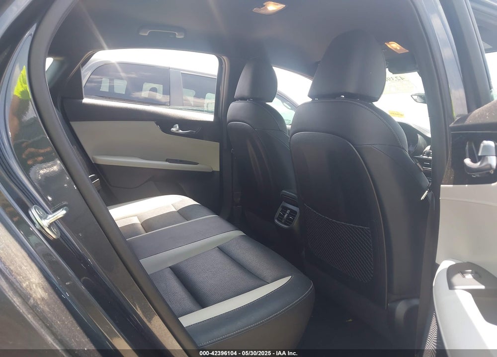 2019 KIA FORTE EX VIN: 3KPF54AD6KE028206