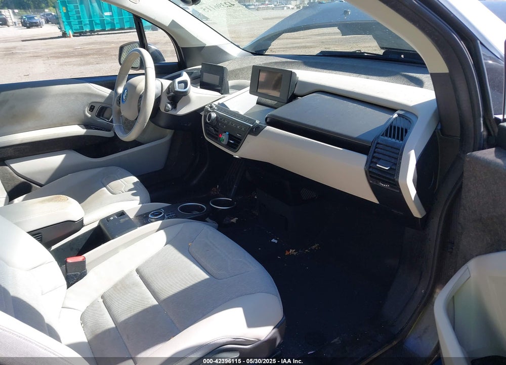 2017 BMW I3 VIN: WBY1Z8C37HV890461