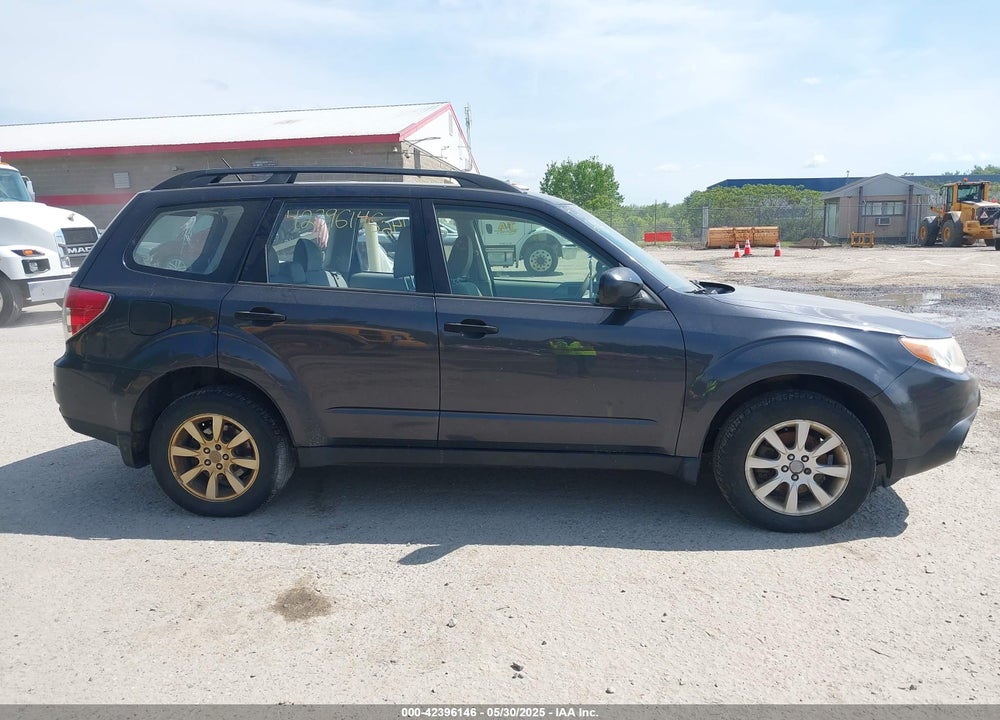 2013 SUBARU FORESTER VIN: JF2SHABC8DG409179
