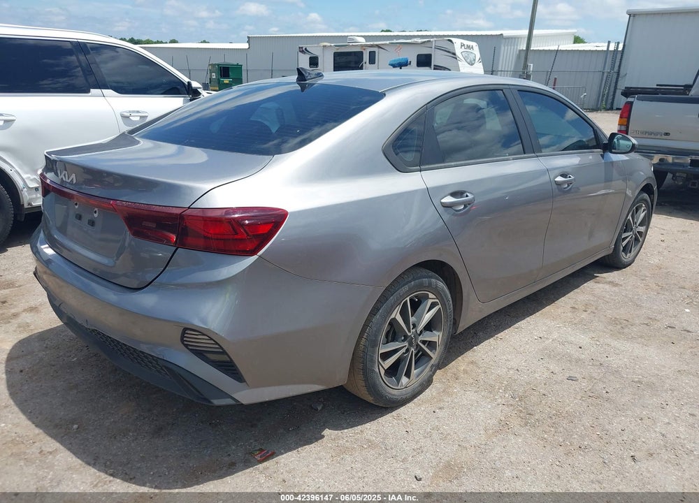 2023 KIA FORTE VIN: 3KPF24AD3PE556768