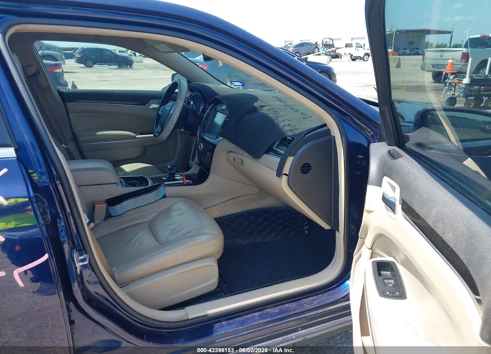 2014 CHRYSLER 300 VIN: 2C3CCAAG7EH344325