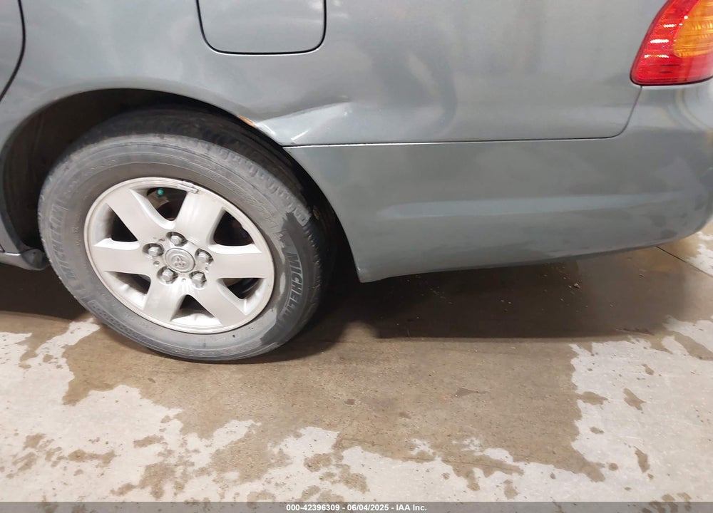 2000 TOYOTA AVALON XL VIN: 4T1BF28B4YU067175