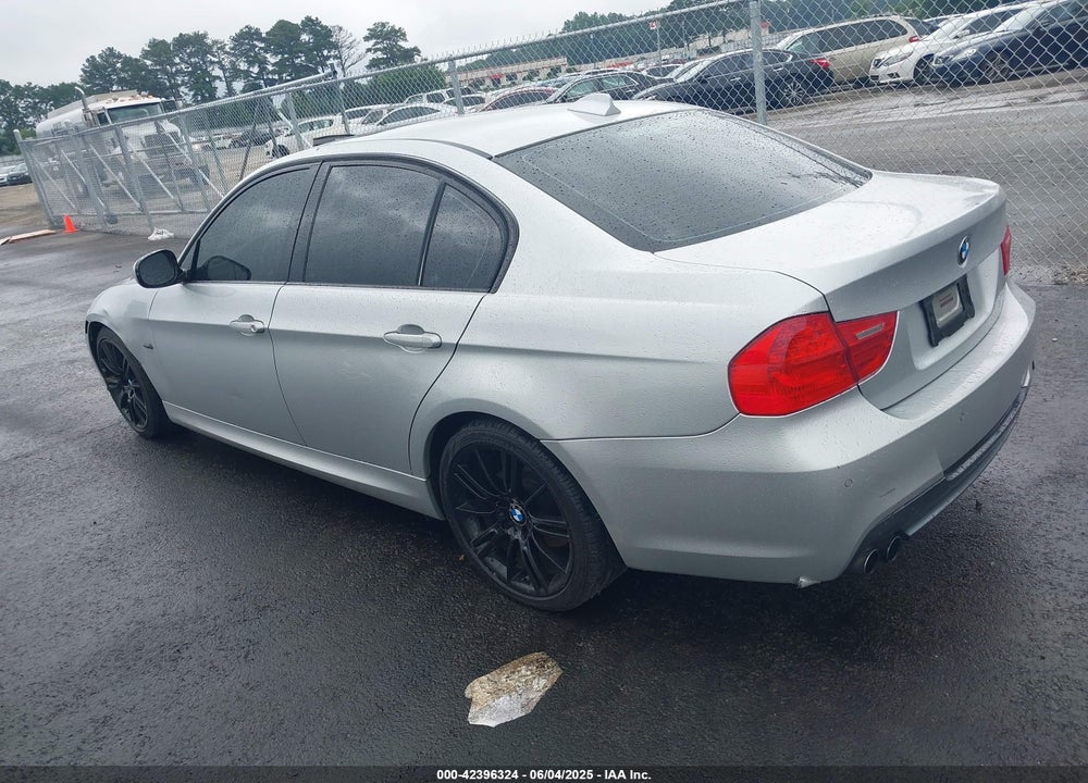 2010 BMW 328I VIN: WBAPH7G50ANM52162