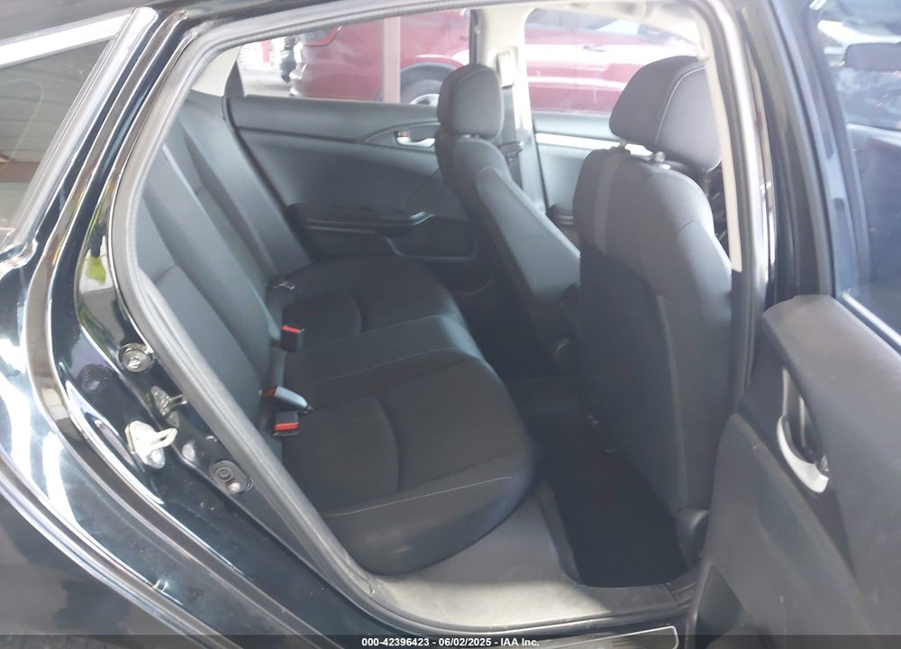 2019 HONDA CIVIC VIN: 19XFC2F67KE200683