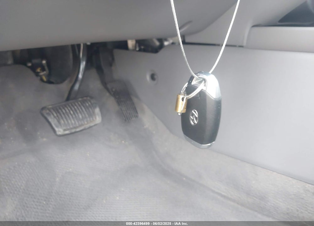 2023 HYUNDAI ELANTRA HYBRID VIN: KMHLM4AJ7PU069976