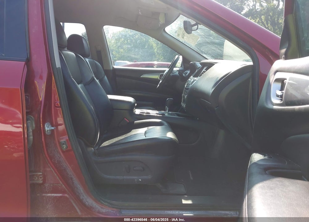 2017 NISSAN PATHFINDER VIN: 5N1DR2MNXHC645902