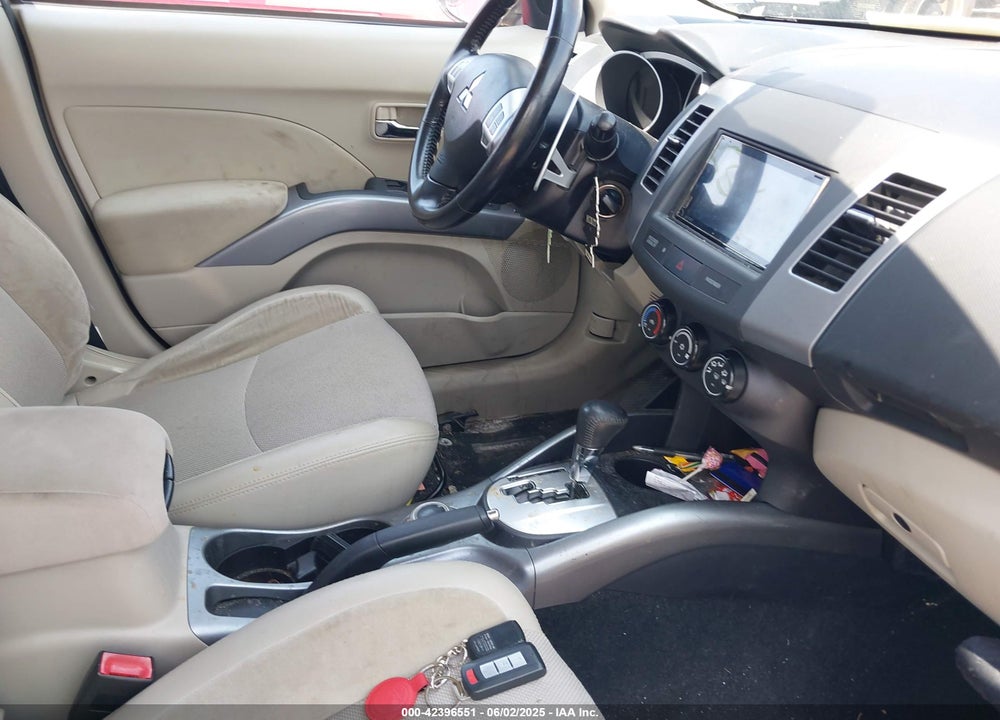 2010 MITSUBISHI OUTLANDER SE VIN: JA4AT3AW5AZ008425