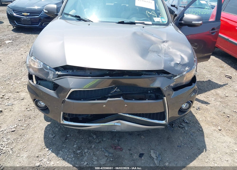 2010 MITSUBISHI OUTLANDER SE VIN: JA4AT3AW5AZ008425