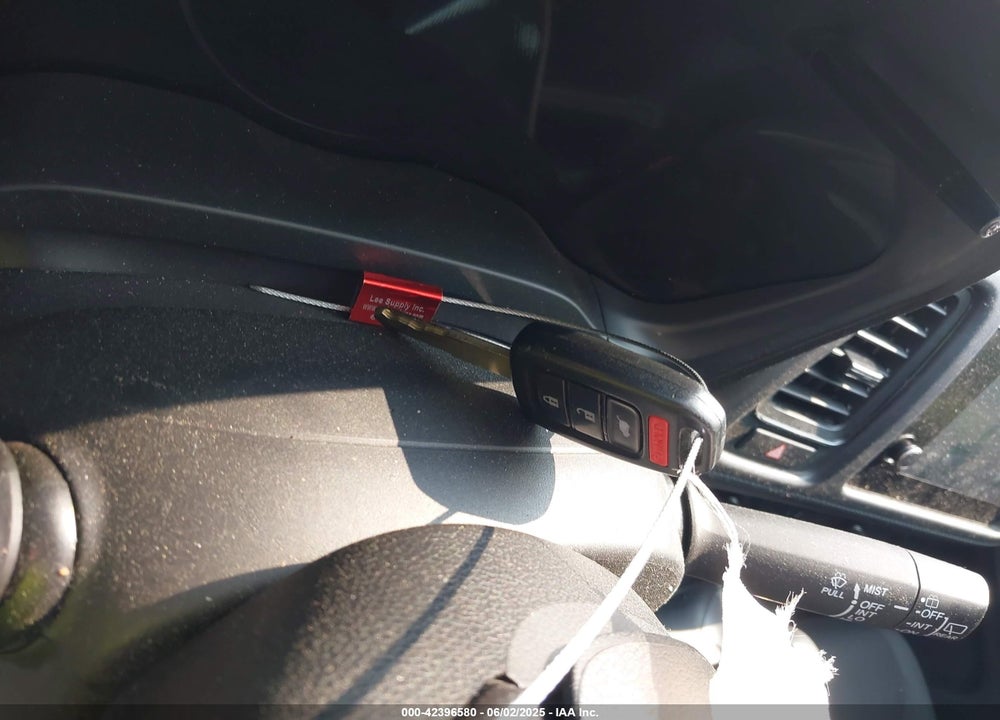2021 HONDA HR-V VIN: 3CZRU5H10MM700586