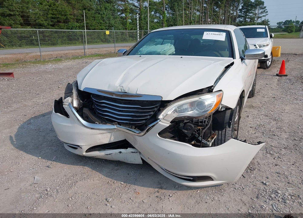 2011 CHRYSLER 200 LIMITED VIN: 1C3BC7EG0BN529490