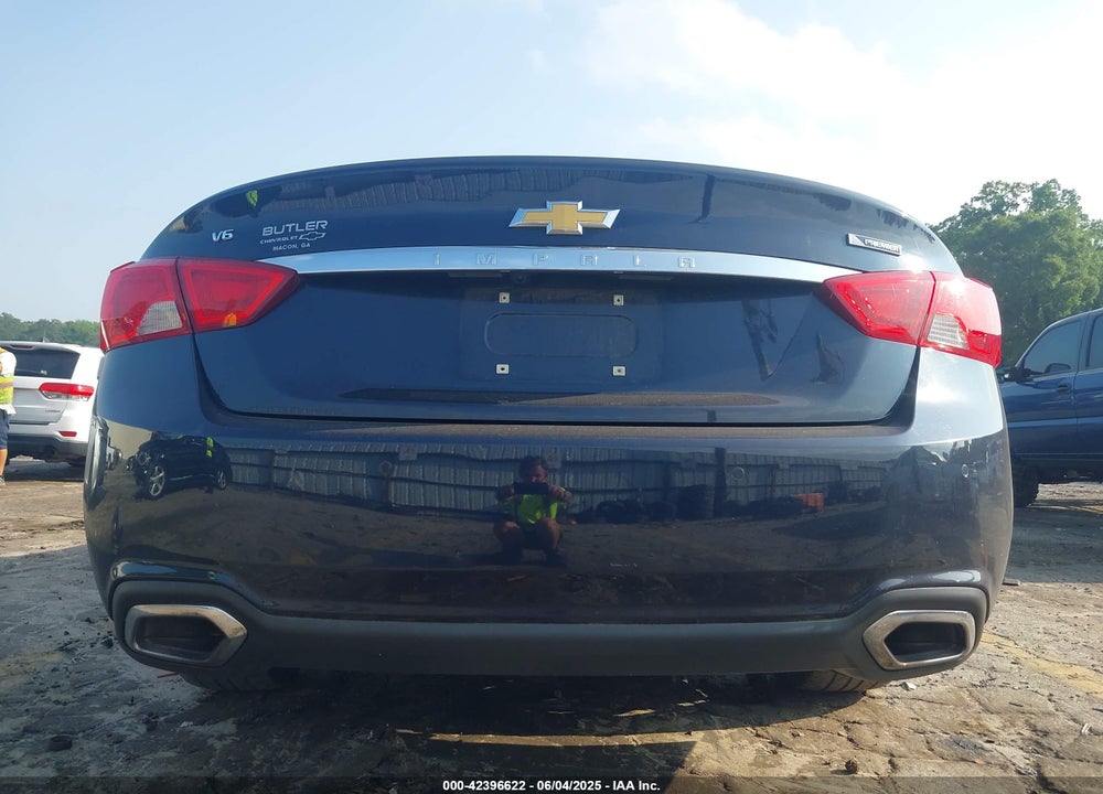 2018 CHEVROLET IMPALA VIN: 2G1125S38J9172490