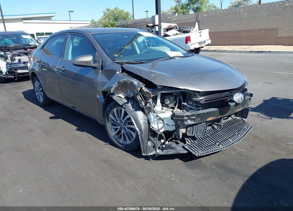 2018 TOYOTA COROLLA XLE VIN: 5YFBURHEXJP788200