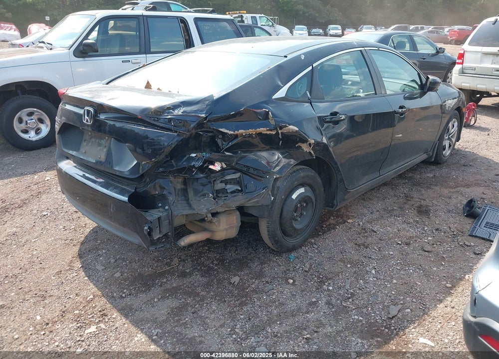 2018 HONDA CIVIC VIN: 19XFC2F5XJE020636