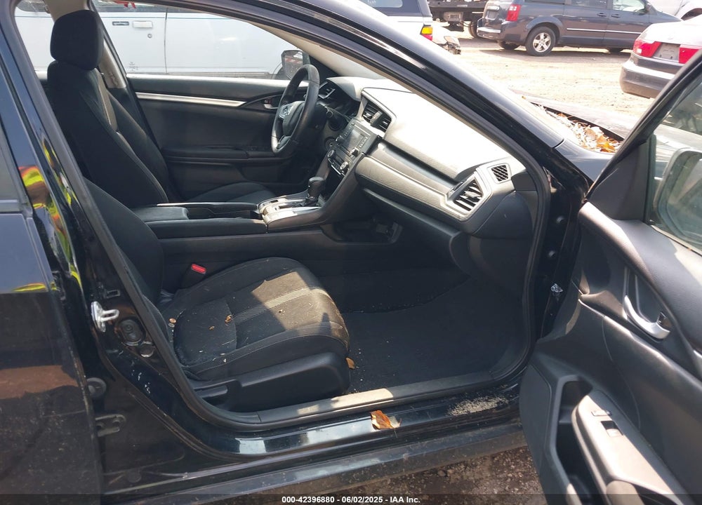 2018 HONDA CIVIC VIN: 19XFC2F5XJE020636