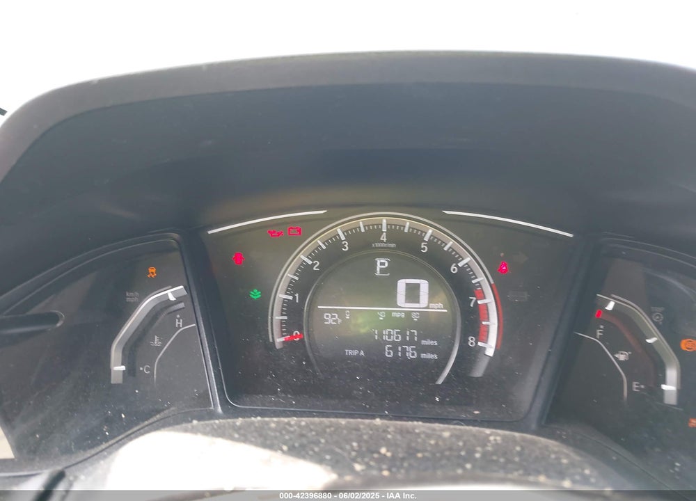 2018 HONDA CIVIC VIN: 19XFC2F5XJE020636