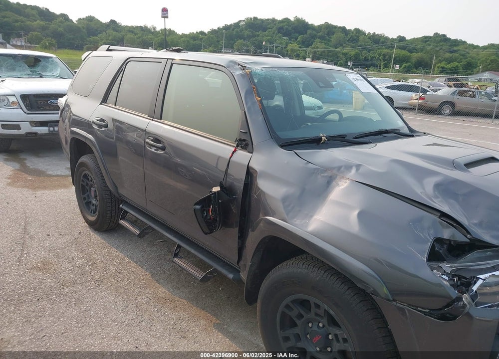 2021 TOYOTA 4RUNNER VENTURE SPECIAL EDITION VIN: JTEHU5JRXM5925102
