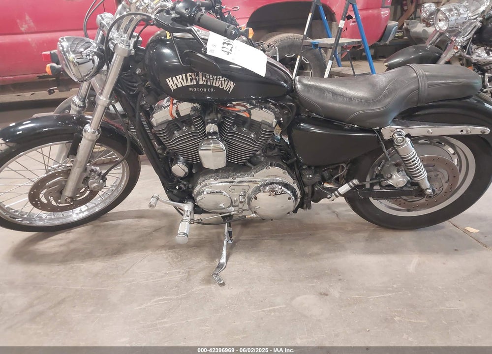 2008 HARLEY-DAVIDSON XL1200 C VIN: 1HD1CT3138K442917