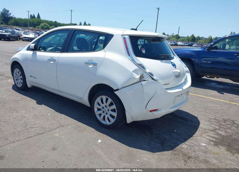 2015 NISSAN LEAF S VIN: 1N4AZ0CP8FC303950