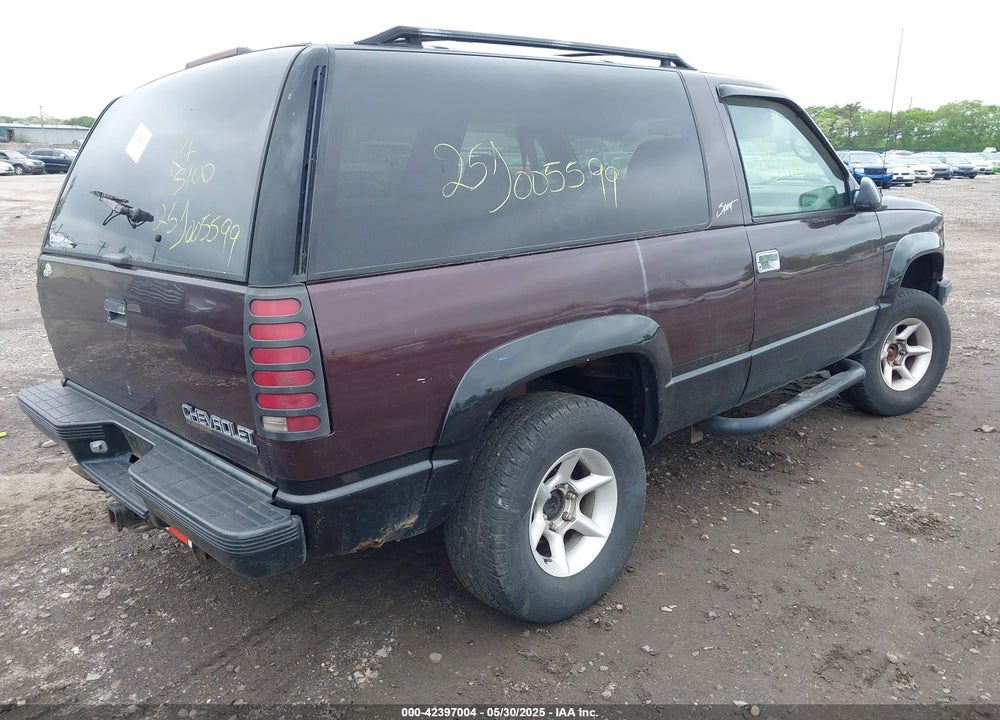 1996 CHEVROLET TAHOE K1500 VIN: 3GNEK18R1TG132071
