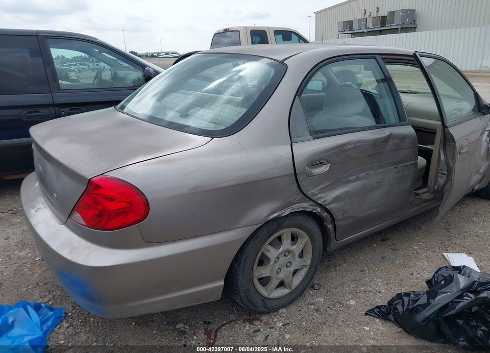 2002 KIA SPECTRA LS VIN: KNAFB121825151638