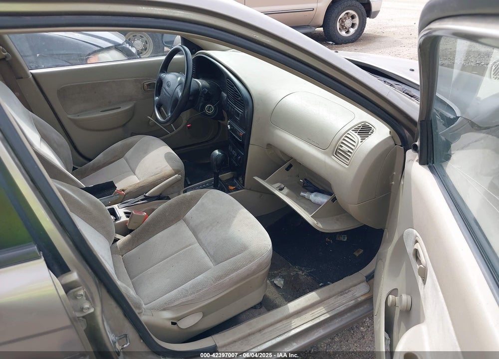 2002 KIA SPECTRA LS VIN: KNAFB121825151638