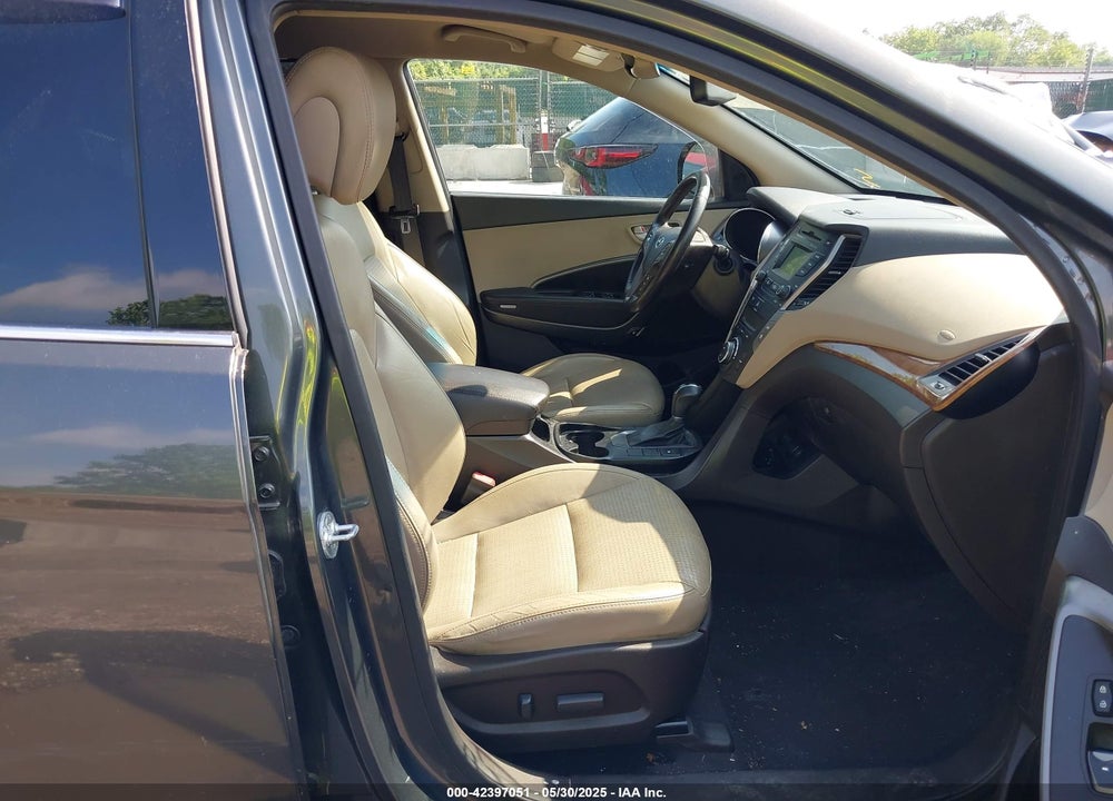 2014 HYUNDAI SANTA FE VIN: KM8SN4HFXEU055836