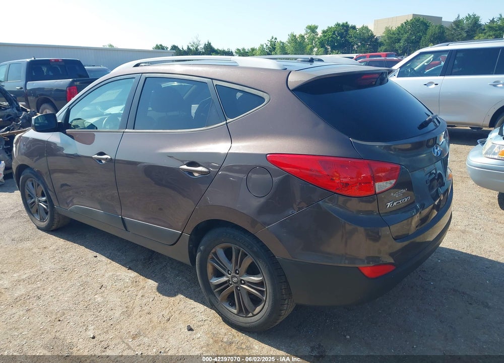 2014 HYUNDAI TUCSON SE VIN: KM8JU3AG6EU895401