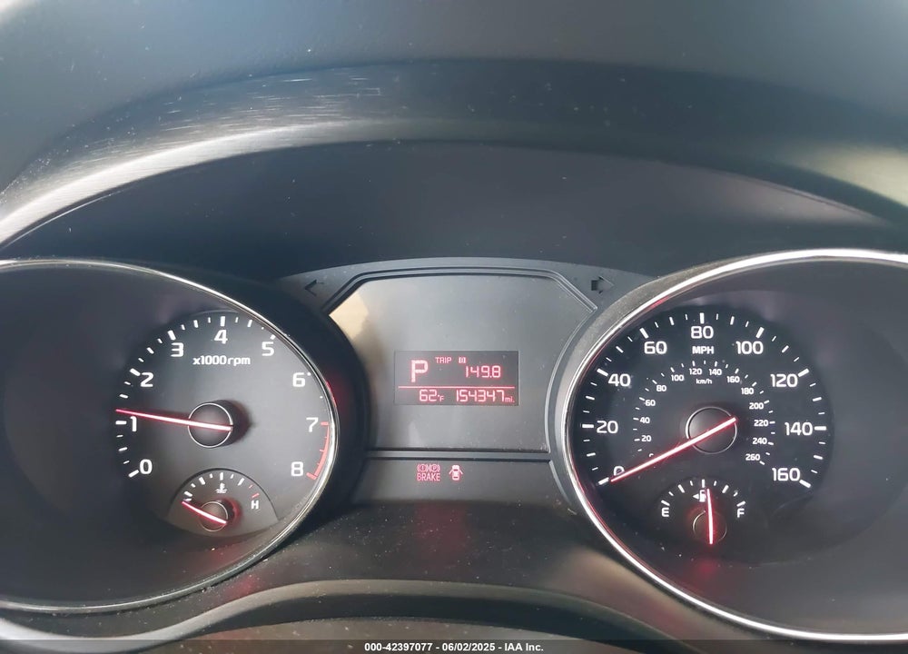 2017 KIA SEDONA VIN: KNDMA5C15H6258927