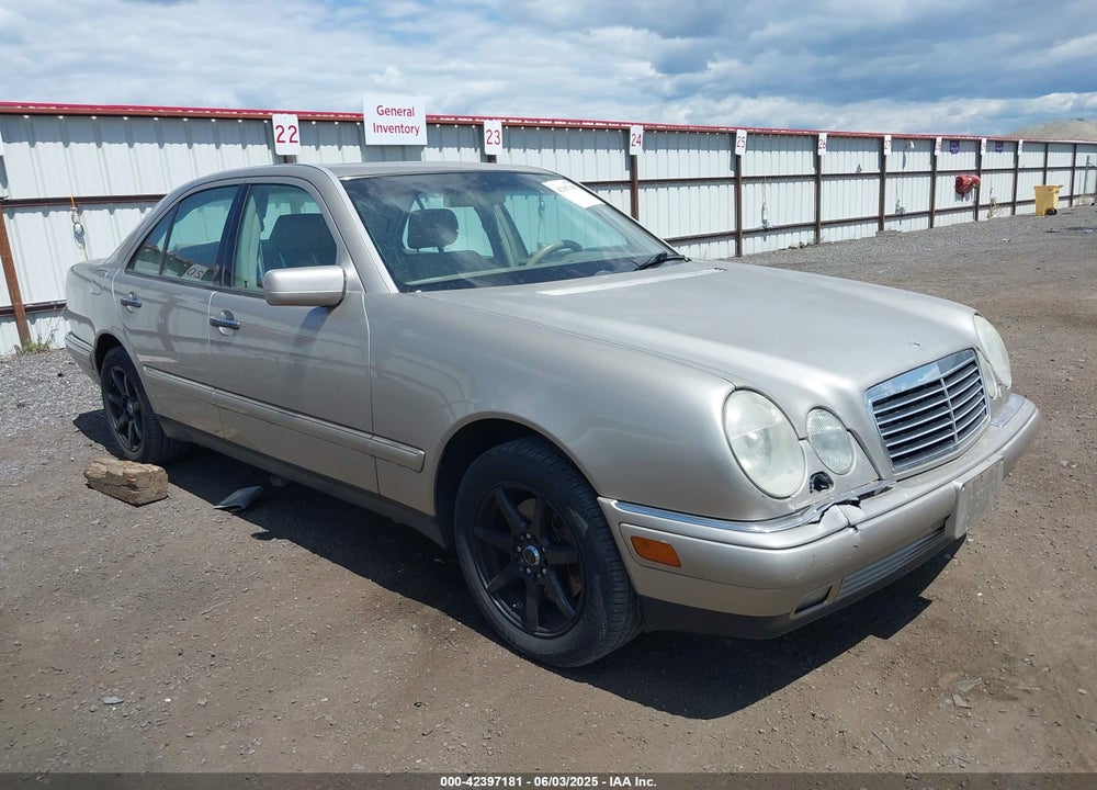 1999 MERCEDES-BENZ E 320 AWD VIN: WDBJF82H5XX024427