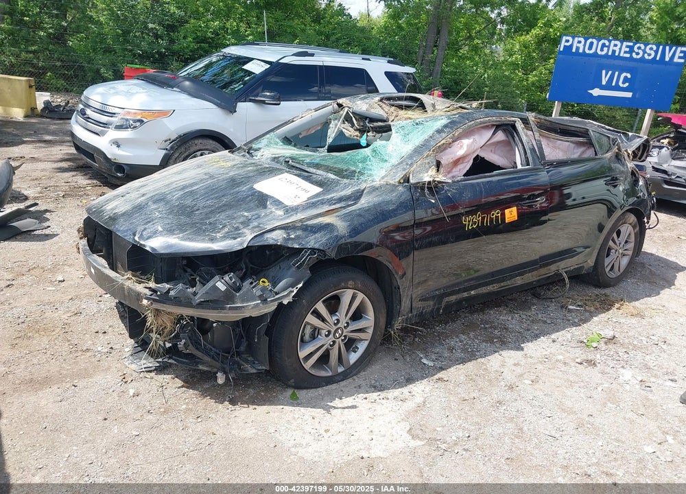 2017 HYUNDAI ELANTRA VIN: KMHD84LF9HU359011
