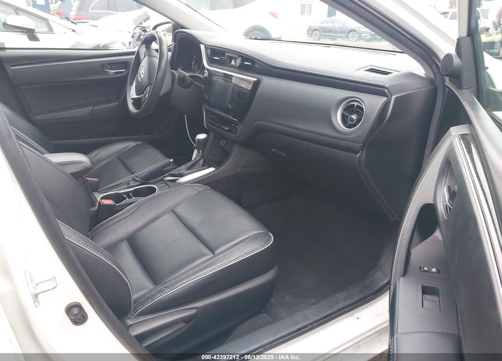 2017 TOYOTA COROLLA XLE VIN: 5YFBURHE8HP722173